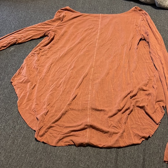 Brown hi lo flowy shirt size small - Picture 6 of 6